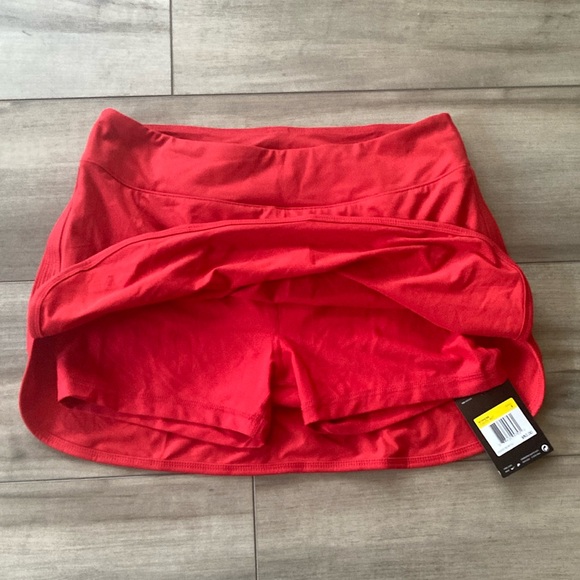 NWT Nike DryFit Red Skort - Small - Picture 2 of 4